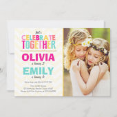 Joint twin verjaardag party uitnodiging Meisjes Ro (Voorkant)