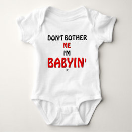 Joke over de tumult van baby's romper
