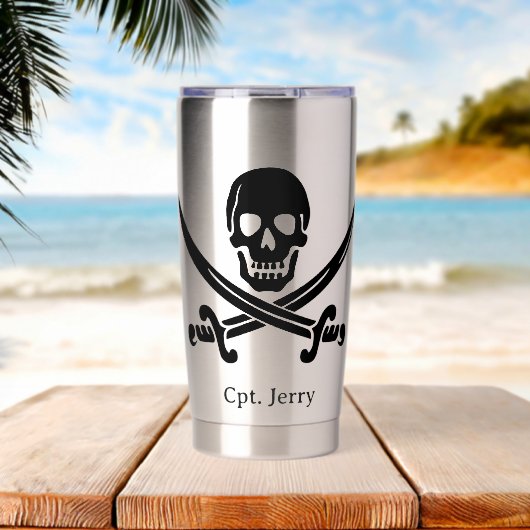 Jolly Roger Piraat Aangepast Geïsoleerde Drinkbeker (Strand (Gedraaid) )