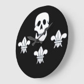 JOLLY ROGER SKULL EN DRIE LILILIES FLAG GROTE KLOK (Hoek)