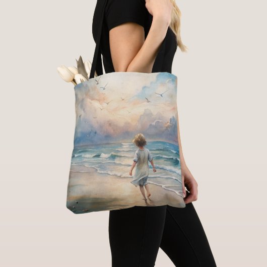 Jong meisje op het strand tote bag (Dichtbij)