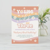 jong wild drie groovy daisy 3e verjaardag uitnodig kaart (Staand voorkant)