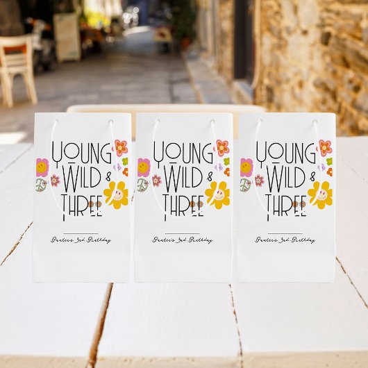 Jong, Wild & Drie | Verjaardagscadeauzak | Glimlac Klein Cadeauzakje