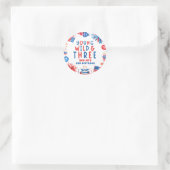 Jong Wild en Drie 4 juli 3de verjaardag Ronde Sticker (Tas)