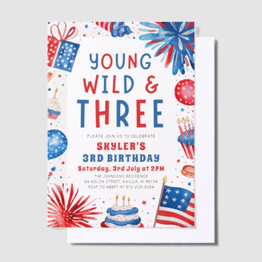 Jong Wild en Drie 4th Juli 3rd Verjaardagsfeest Vellum Uitnodigingen (Offset)
