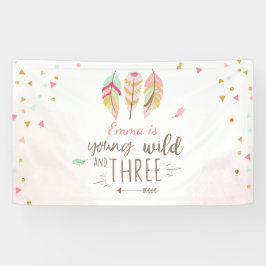 Jong wild en drie verjaardag banner Roze Meisje