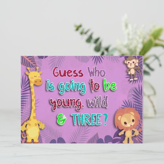 Jong, wild en drie, verjaardagsuitnodiging kaart (Staand voorkant)