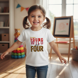 Jong, Wild en Vier Luipaardprint Verjaardag Kinder Shirts