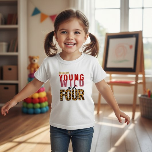 Jong, Wild en Vier Luipaardprint Verjaardag Kinder Shirts