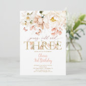 Jong Wild & Three Blush Bloemendrie Verjaardag Kaart (Staand voorkant)