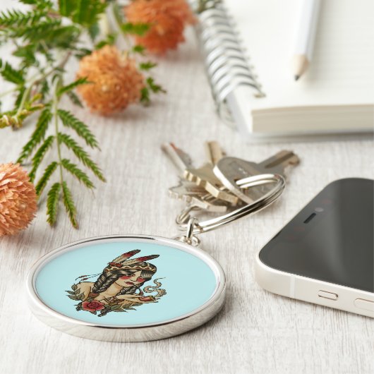 Jonge autochtone Amerikaanse vrouw Sleutelhanger (Zijkant)