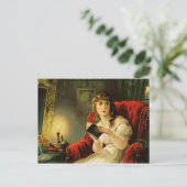 Jonge dame die per kaarslicht leest, zit in de ste briefkaart (Staand voorkant)