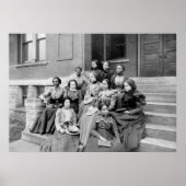 Jonge dames bij Fisk, jaren 1890 Poster (Voorkant)