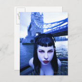 Jonge Gothic vrouw leunend suggestief bij Tower Briefkaart (Voorkant / Achterkant)