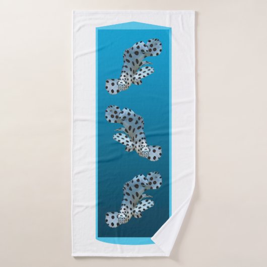 Jonge Grouper - Ontwerp gradiënt blauwe achtergron Badhanddoek (Badhanddoek)
