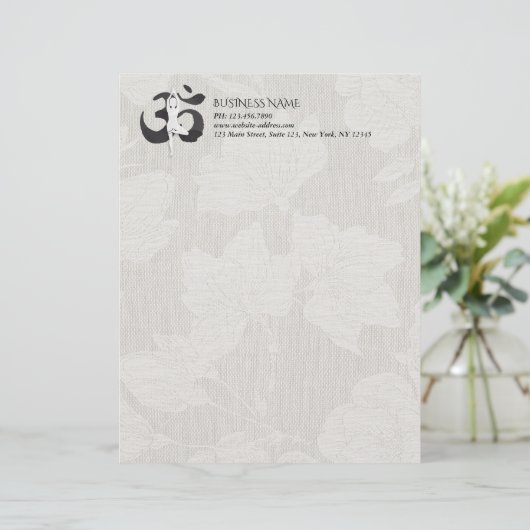 JONGE Instructeur Waterverf Meditation Pose Om Sig Gepersonaliseerd Briefhoofd (Staand voorkant)