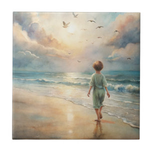 Jonge jongen op het strand tegeltje