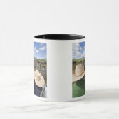 Jonge jongens nemen de Hughes Ranch van 2007 aan Mok (Midden)