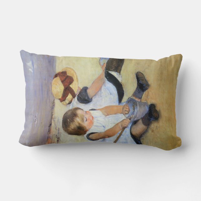 Jonge kinderen die op de strand spelen (Mary Cassa Kussen (Achterkant)