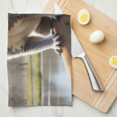 Jonge Koala bij een meer Theedoek (Quarter Fold)