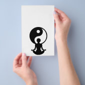 Jonge meisje dat yoga oefent flyer (Hand)