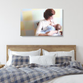jonge moeder borstvoeding geeft haar baby canvas afdruk (Insitu (Slaapkamer))