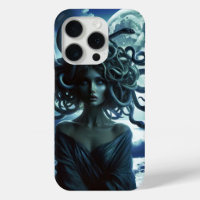 Jonge mooie Medusa bij de Maan & Oceaan