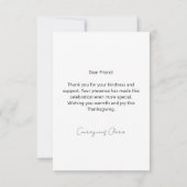 Jonge Native American poseert op houten muur Bedankkaart (Achterkant)