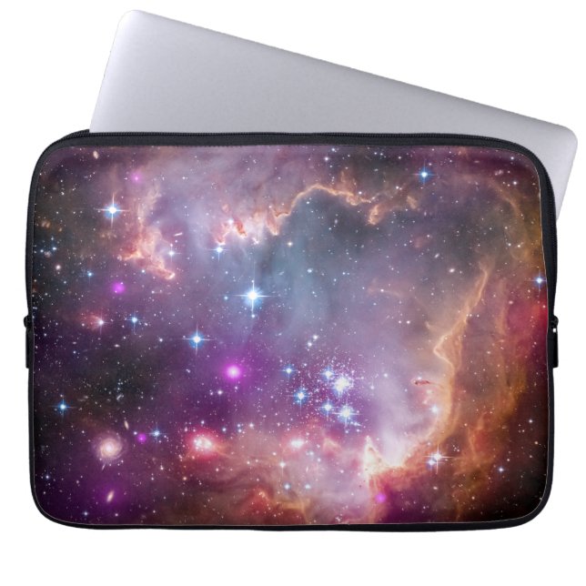 Jonge sterren in de kleine Magelhaense wolk. Laptop Sleeve (Voorkant)