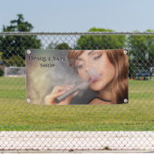 Jonge Vaping Vape Business Accent van vrouw aanpas Spandoek (Insitu)