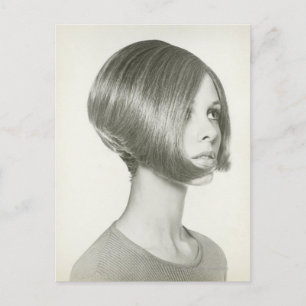 Jonge vrouw 2 briefkaart