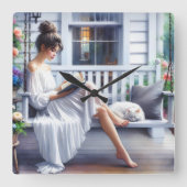 Jonge vrouw die een boek met kat lezen vierkante klok (Voorkant)