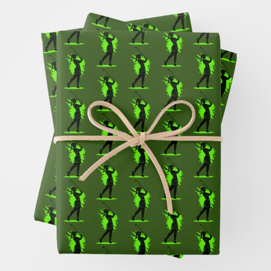 Jonge vrouw die Golf Green Black Pattern Gift spee Inpakpapier Vel (In situ)