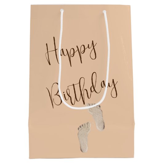 Jonge Vrouw die het Strand lopen Medium Cadeauzakje (Achterkant)