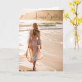 Jonge Vrouw die het Strand voor Verjaardag lopen Kaart (Gele Bloem)