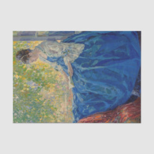 Jonge vrouw die leest in een venster tissuepapier