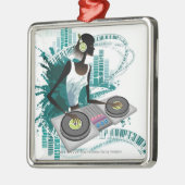 Jonge vrouw Dj Gebruikend Platenspeler in Nightclu Metalen Ornament (Links)