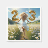 Jonge vrouw met ballonnen voor 23e verjaardag servet (Voorkant)