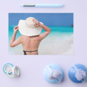 Jonge vrouw op het strand flyer (Enkel)