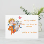 jonge vrouw wordt gerustgesteld door haar poedel s feestdagenkaart (Staand voorkant)