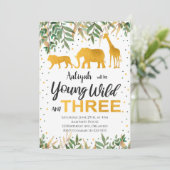 Jonge Wild Drie Safari Uitnodiging (Staand voorkant)