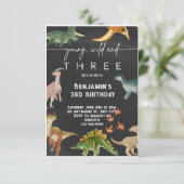 Jonge Wild en Drie Dinosaurus Waterverf Verjaardag Kaart (Staand voorkant)