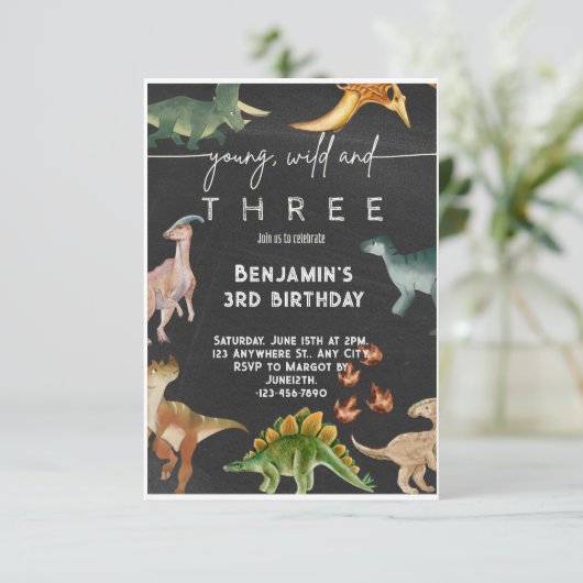 Jonge Wild en Drie Dinosaurus Waterverf Verjaardag Kaart (Staand voorkant)