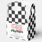 Jonge Wild en Drie Monster Truck Jongen Verjaardag Bedankdoosjes (Geopend)