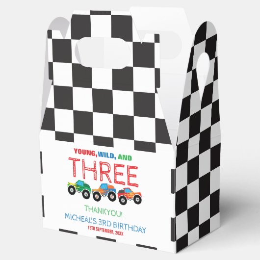 Jonge Wild en Drie Monster Truck Jongen Verjaardag Bedankdoosjes (Geopend)