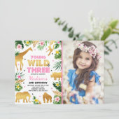 Jonge wilde dieren en drie verjaardagsafari dieren kaart (Staand voorkant)