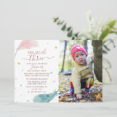 Jonge Wilde en Drie Aangepaste Foto Baby Girl Birt Kaart (Staand voorkant)