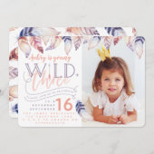 Jonge, wilde en drie fotoverjaardagsuitnodigingen. kaart (Voorkant / Achterkant)