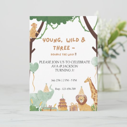 Jonge, wilde en drie verjaardagen uitnodiging (Staand voorkant)