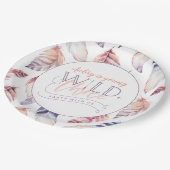 Jonge, wilde en drie verjaardagsfeestjes papieren bordje (Gekanteld)